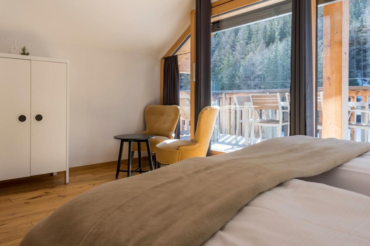 Montela Hotel & Resort - Suiten Saas-Grund Ngoại thất bức ảnh
